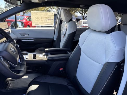 New 2026 Toyota Sienna XSE image 14
