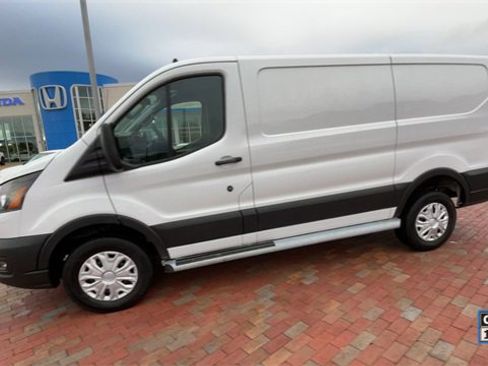 Used 2024 Ford Transit 250 Low Roof w/ Exterior Upgrade Package image 6