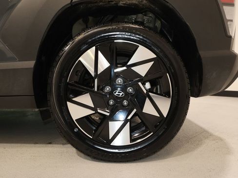 Used 2025 Hyundai Kona SEL image 34