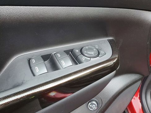 Used 2023 GMC Acadia AT4 w/ Technology Package image 12