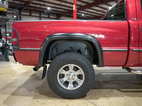 Used 1997 Dodge Ram 1500 Truck 4x4 Regular Cab image 9