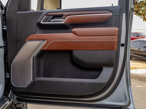 Used 2024 GMC Sierra 2500 Denali Ultimate image 37