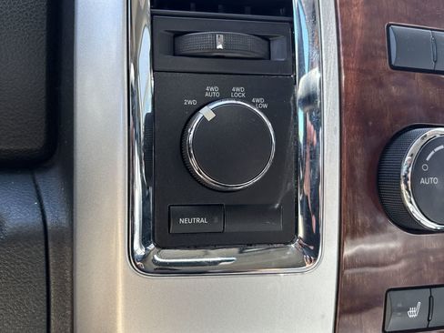 Used 2011 RAM 1500 Laramie AWD/4WD image 21