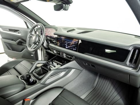 New 2026 Porsche Cayenne AWD/4WD image 24