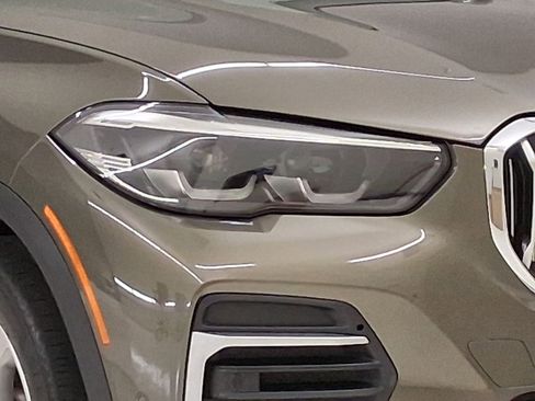 Certified 2023 BMW X5 sDrive40i w/ Climate Comfort Package image 9