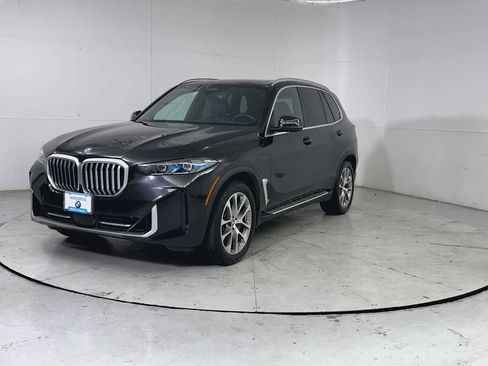 Used 2025 BMW X5 xDrive50e image 6