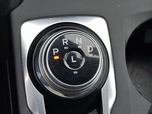 Used 2020 Ford Escape SE image 13