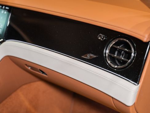 New 2026 Bentley Continental GT AWD/4WD image 49