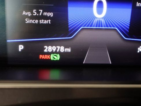 Used 2023 Volkswagen Tiguan SE w/ Panoramic Sunroof Package FWD image 40