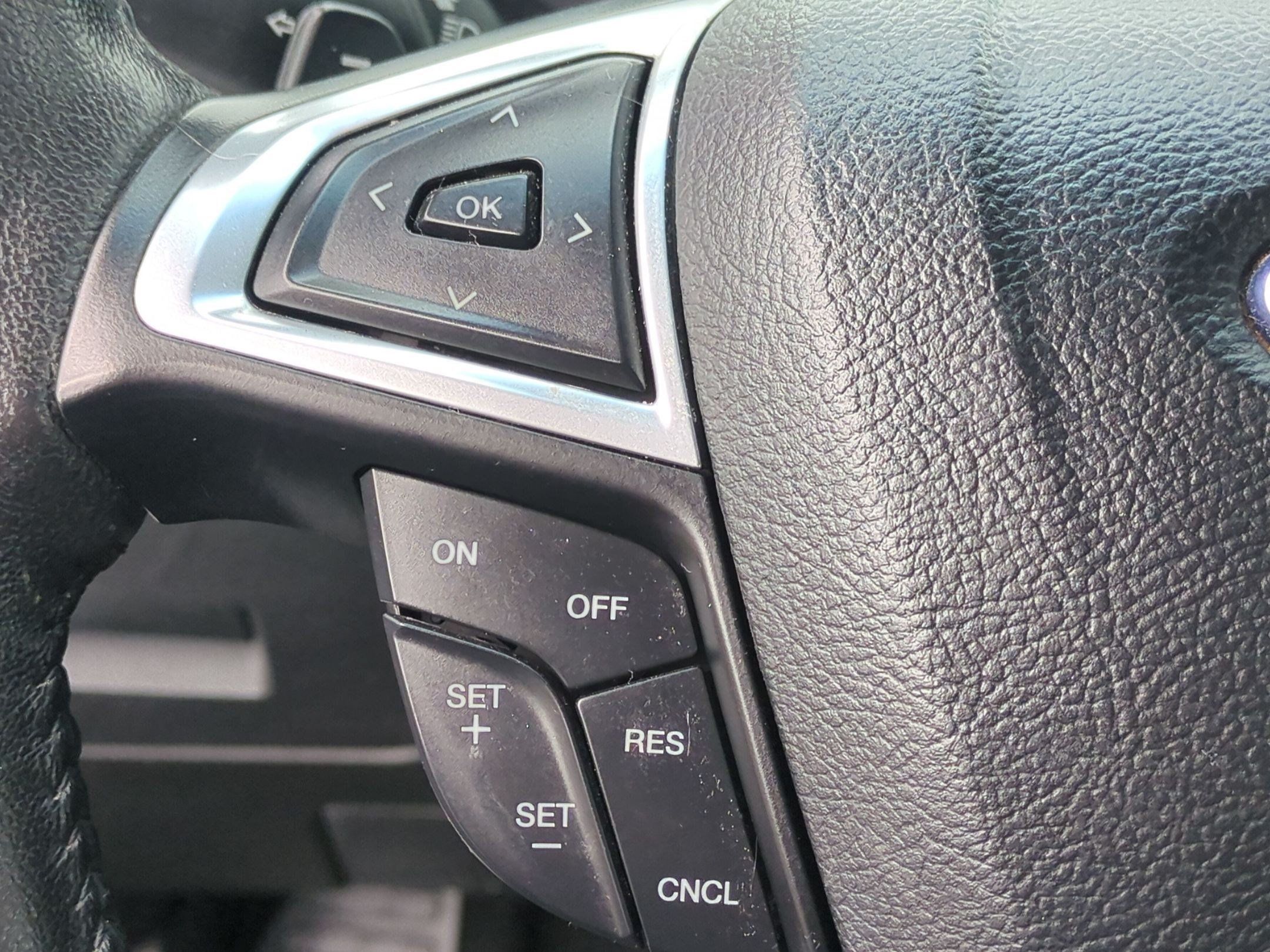 Used 2015 Ford Edge SEL w/ Equipment Group 201A AWD/4WD image 12