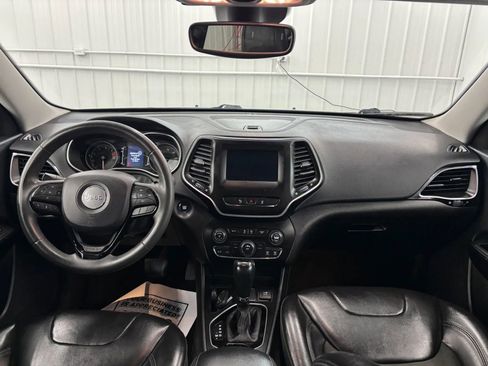 Used 2021 Jeep Cherokee Latitude Plus FWD image 34