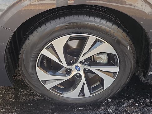 Certified 2025 Subaru Legacy Premium image 4