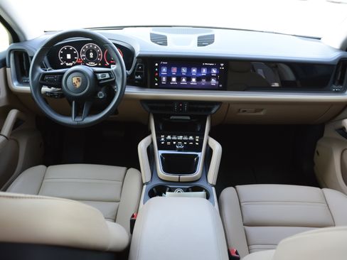 Certified 2026 Porsche Cayenne AWD/4WD image 12
