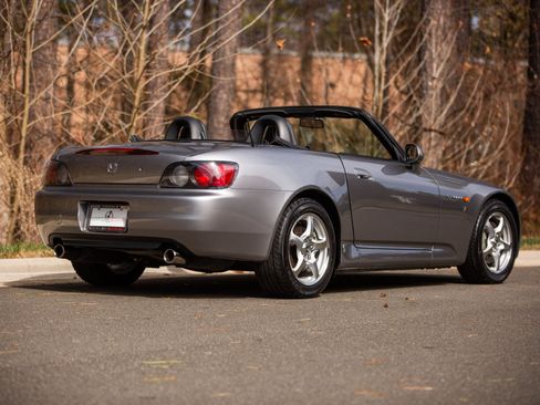 Used 2001 Honda S2000 image 4