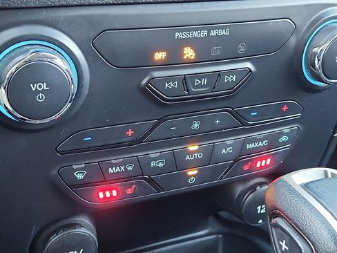 Used 2022 Ford Ranger Lariat w/ Equipment Group 501A High image 16