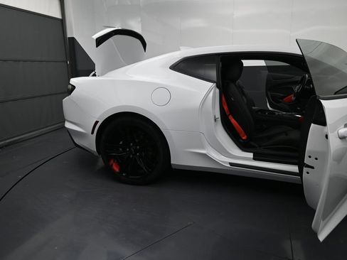 Certified 2023 Chevrolet Camaro LT w/ Redline Edition RWD image 10