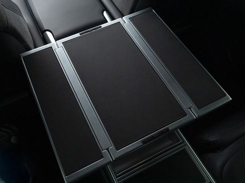 Used 2023 Land Rover Range Rover SV image 30