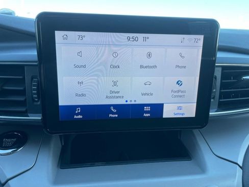Used 2023 Ford Explorer XLT w/ Equipment Group 202A AWD/4WD image 17