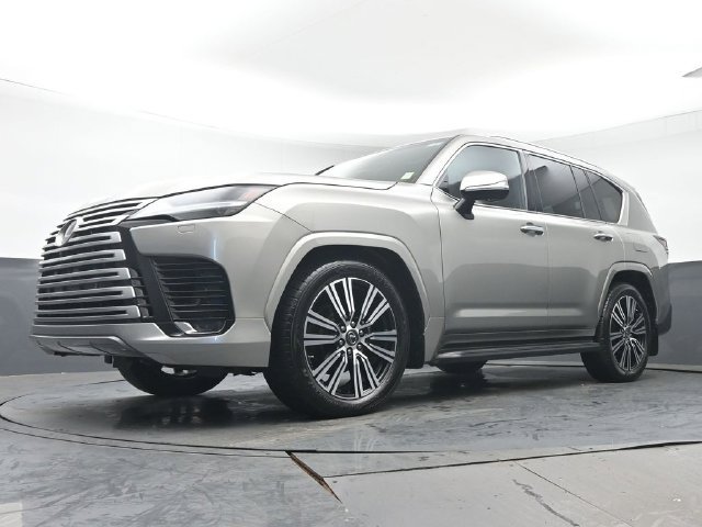 Used 2023 Lexus LX 600 4WD w/ Luxury Package image 37