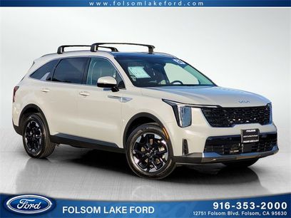 Used 2024 Kia Sorento S w/ Panoramic Sunroof Package