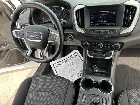Used 2023 GMC Terrain SLE w/ Driver Convenience Package AWD/4WD image 39