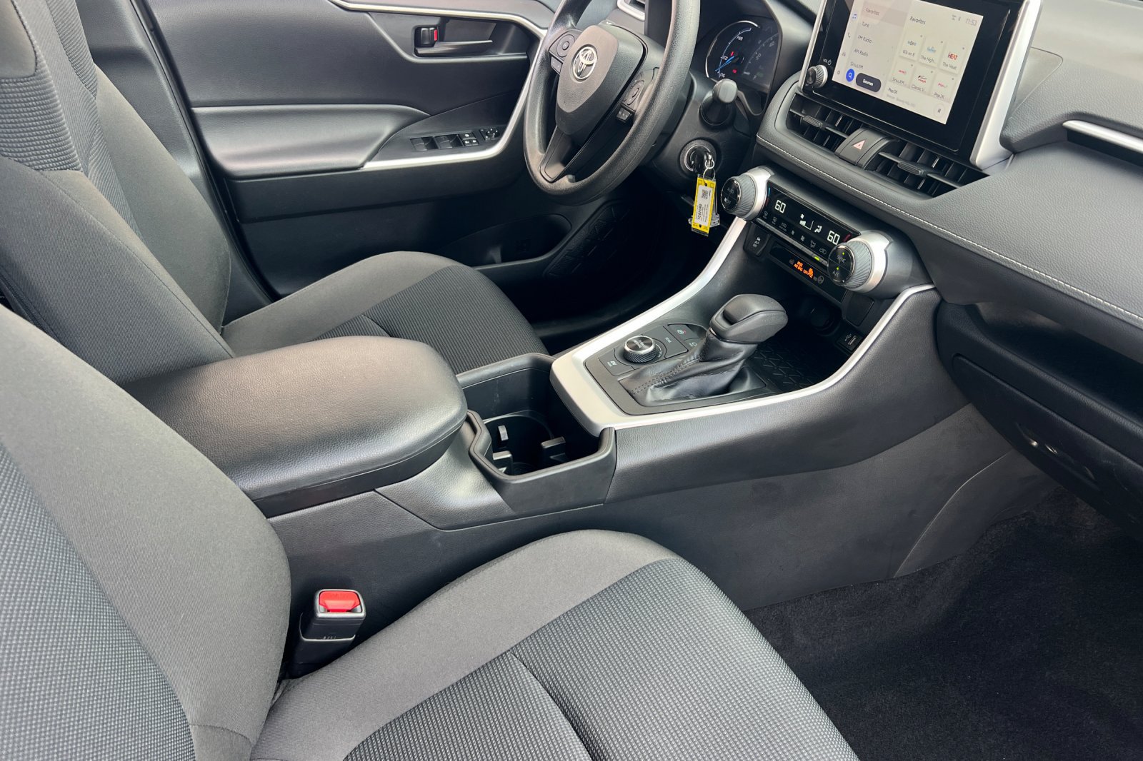 Certified 2023 Toyota RAV4 LE AWD/4WD image 16