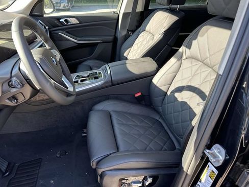 New 2027 BMW X7 xDrive40i w/ Premium Package AWD/4WD image 14
