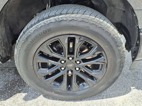 Used 2024 Ford F150 Lariat w/ Equipment Group 502A High AWD/4WD image 9