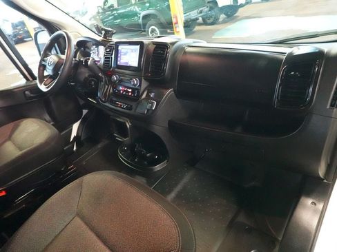 Used 2023 RAM ProMaster 2500 FWD image 26