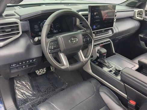 Used 2025 Toyota Tundra Platinum w/ TRD Off-Road Package AWD/4WD image 9