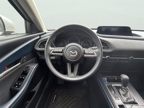 Used 2020 MAZDA CX-30 FWD image 15