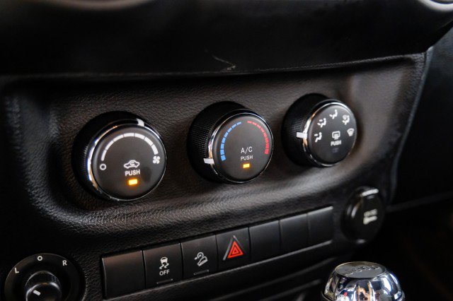 Used 2017 Jeep Wrangler Unlimited Sport w/ Quick Order Package 24S AWD/4WD image 26