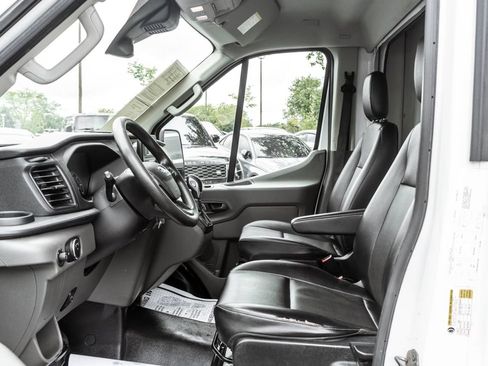 Used 2022 Ford Transit 350 DRW RWD image 16