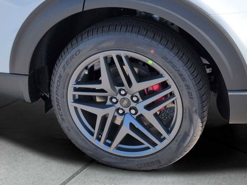 New 2026 Ford Explorer ST w/ Sun And Sound Package image 12