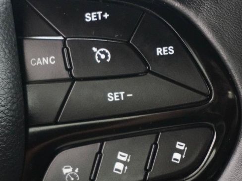 Used 2017 Chrysler 300 S w/ Safetytec Plus Group RWD image 18