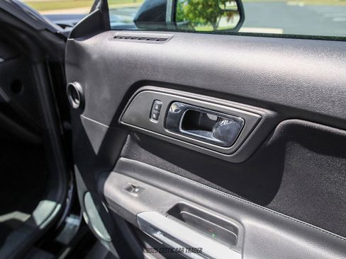 Used 2017 Ford Mustang GT image 39
