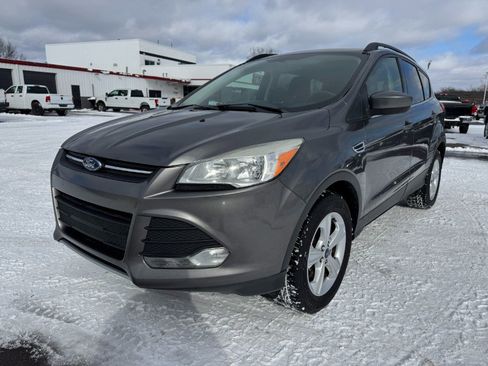 Used 2013 Ford Escape SE image 1