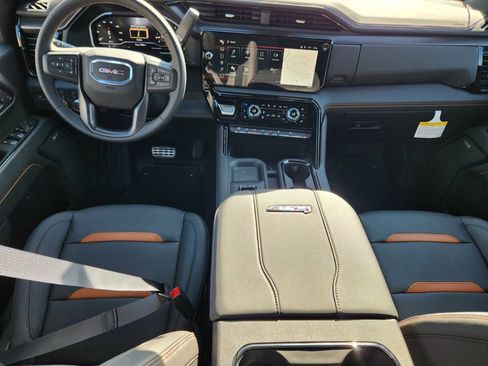 New 2025 GMC Sierra 2500 AT4 w/ AT4 Premium Plus Package image 17