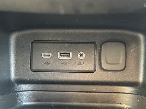 Used 2020 Chevrolet Equinox LT AWD/4WD image 14