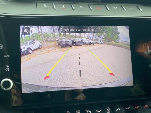 New 2026 Jeep Grand Cherokee Altitude RWD image 16