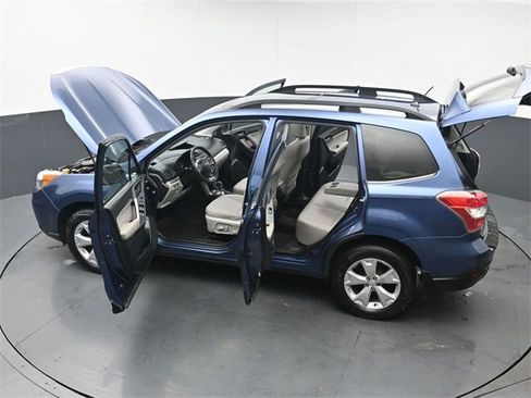 Used 2014 Subaru Forester 2.5i Limited image 45