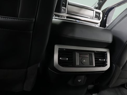 Used 2025 Ford F250 Platinum AWD/4WD image 27