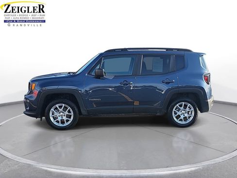 Used 2022 Jeep Renegade Latitude w/ Convenience Group image 8