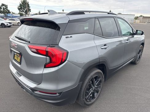 Used 2020 GMC Terrain SLE w/ Driver Convenience Package FWD image 5