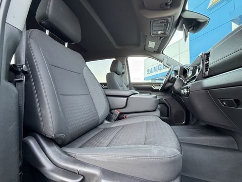 Used 2024 GMC Sierra 1500 Elevation image 9