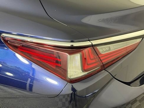 Used 2019 Lexus ES 350 w/ Accessory Package 2 FWD image 13
