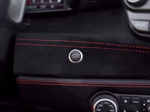 Used 2019 Ferrari 488 Spider Base image 65