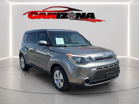 Used 2015 Kia Soul FWD image 1