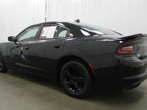 Used 2023 Dodge Charger SXT RWD image 8