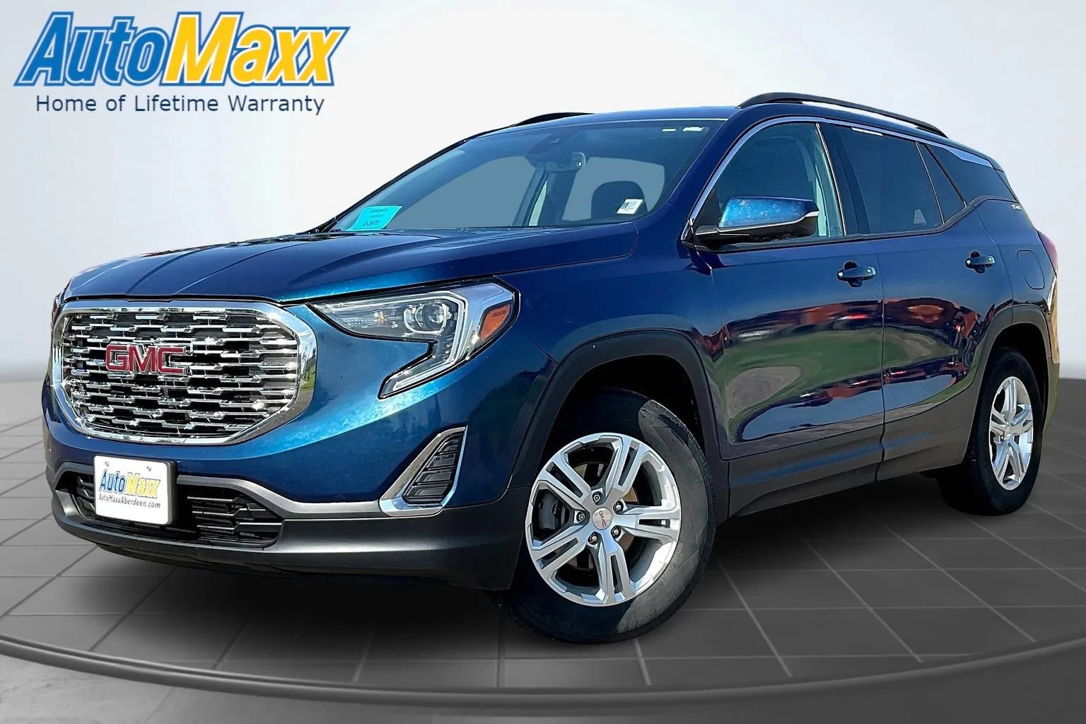 Used 2020 GMC Terrain SLE w/ Driver Convenience Package AWD/4WD image 1